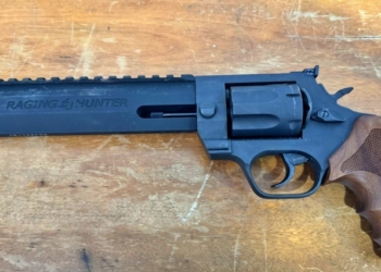 Polícia Civil recupera arma furtada de vereador e prende suspeito em Juara