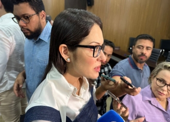 Janaína, sobre brigas internas no MDB: “daqui até a eleição ainda vai ter muito pegapacapá”