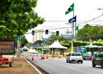 Trecho da avenida do CPA é bloqueado para realização da corrida de Reis