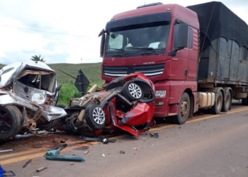 Vídeos mostram grave acidente com três mortos e dois feridos na BR-163