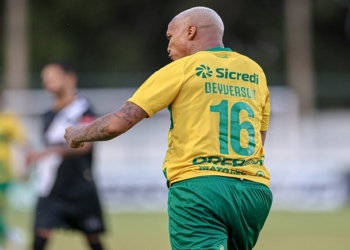 “Misto é um pão com queijo e presunto”, dispara Deyverson após vitória do Cuiabá no clássico