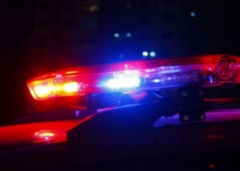 Homem é baleado durante a madrugada na rua ao dizer que não tinha drogas para vender