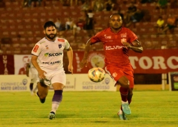 Com gol de Douglas Nathan, União vence o Primavera e se mantém na liderança isolada