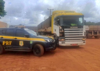 PRF apreende carreta clonada durante fiscalização na BR-163