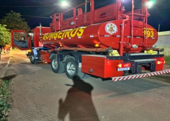 Incêndio destrói residência no bairro Novo Mundo em VG; ninguém se feriu