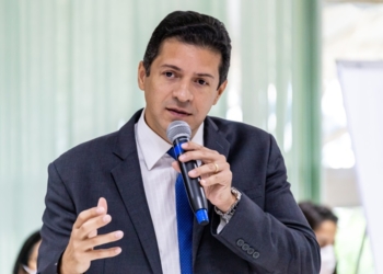 Juiz Eleitoral nega duas ações de Abílio contra Botelho, uma delas por promover o “Peladão”