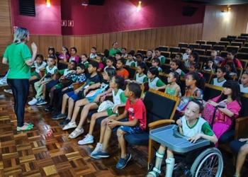 Projeto atenderá mais de 1,2 mil estudantes em visitas guiadas ao Cine Teatro