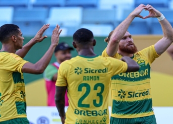 Com gol de Pitta, Cuiabá vence o União e larga em vantagem pelo título do Mato-grossense