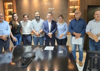 Governador assina ordem de serviço para revitalizar Orla em São Félix do Araguaia