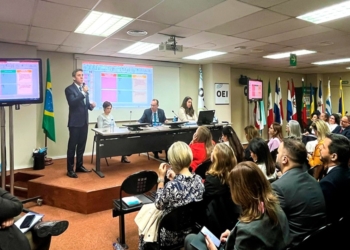 Plano para tornar educação de MT uma das cinco melhores do país é apresentado em seminário em Madri