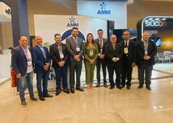 Stand da AMM na Marcha a Brasília recebe prefeitos de Mato Grosso e municipalistas de várias regiões