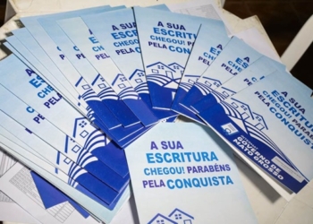 Governo de MT entrega escrituras de imóveis para moradores de Várzea Grande nesta sexta-feira (24)