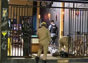 Jovem de 24 anos é assassinado com quatro tiros em bar no interior