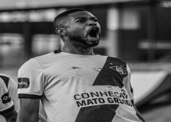 Caíque Lemes marca quatro gols nos últimos quatro jogos do Mixto na Série D e vira xodó da torcida