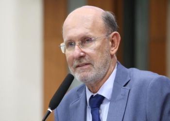 “Bombeiro de MT é o mais capacitado para atuar no Pantanal porque conhece a realidade do bioma”, afirma deputado Carlos Avallone