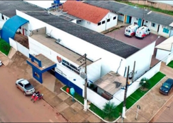 Estudantes de escola municipal são socorridos após comerem doce oferecido por desconhecido