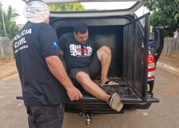 Homem suspeito de matar e arrastar corpo de companheira é indiciado por feminicídio
