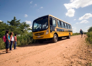 Nossa Senhora do Livramento é obrigada pela justiça a fornecer transporte aos alunos de Pirizal