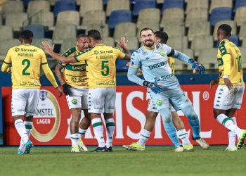 Deyverson marca, Walter defende pênalti no último lance e Cuiabá arranca empate com o Palestino