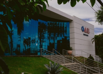 Gisela Cardoso assina petição questionando decisão de Alexandre de Moraes que impõe multa a quem usar o X