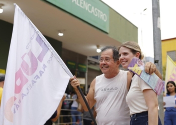 Rafaela destaca proposta de locais seguros para idosos ficarem enquanto famílias trabalham