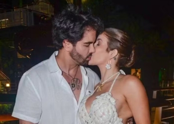 Jaquelline curte navio de Zezé Di Camargo com novo namorado: ‘Viver o amor!’