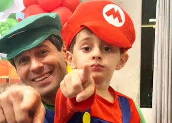 Ator, João Baldasserini e filho viram Luigi e Mario em festa de aniversário: ‘games’