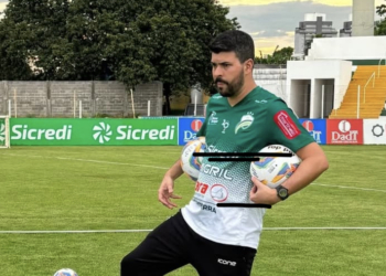 Com 21 jogadores no plantel, Luverdense se apresenta e inicia pré-temporada no Passo das Emas