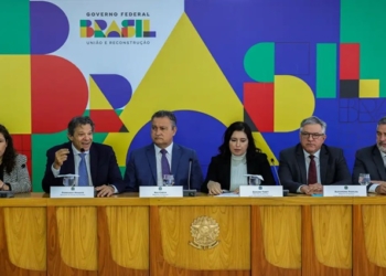 Pacote de corte de gastos prevê economia de R$ 327 bi em cinco anos