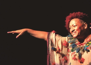 Luciene Carvalho lança “Saranzal” com evento especial no Palácio da Instrução