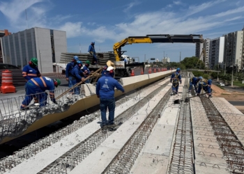 Para obras do Complexo Leblon, trânsito em viaduto funcionará com uma pista livre de cada lado