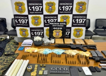 Traficante é preso com duas pistolas 9mm e fuzil de calibre 556 em condomínio de Cuiabá