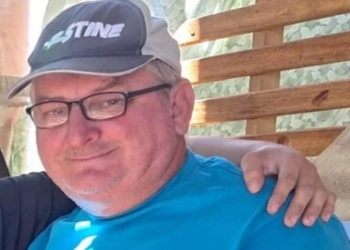 Homem de 52 anos morre eletrocutado ao tentar desatolar caminhão