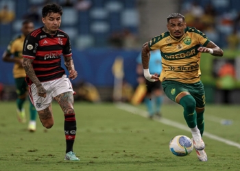 Cuiabá sai na frente, leva virada do Flamengo nos acréscimos e assina rebaixamento para Série B