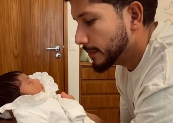 Yuri Lima faz a filha Nala dormir de jeito inusitado: ‘Ela que pediu pra deitar assim’