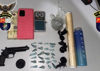 Trio suspeito por invadir propriedade para vender drogas é preso pela Polícia Militar
