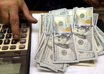Dólar atinge R$ 6,067 e gera alerta para inflação e custo de produção no Brasil