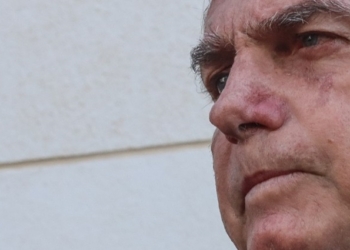 Quaest: maioria dos brasileiros (51%) acredita que Bolsonaro tentou dar golpe em 2022