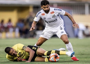 Santos perde para o São Bernardo e chega a quatro jogos sem vitória