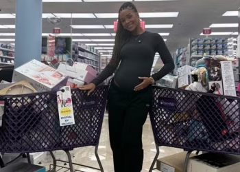 Brunna Gonçalves faz enxoval da filha nos EUA e enche 2 carrinhos: ‘Agora tem tudo’