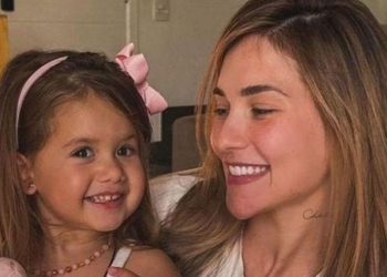 Virginia exibe foto de infância e semelhança com Maria Alice impressiona: ‘Fala sério!’