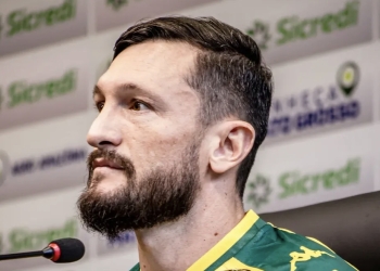 Sander é apresentado pelo Cuiabá e cita mantra pessoal no futebol: “Sou sedento por vitória”