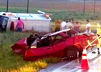 Motorista morre em acidente envolvendo ambulância e dois carros na BR-163