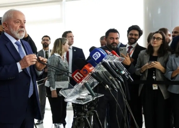 Lula: presidente do BC não pode dar cavalo de pau em mar revolto