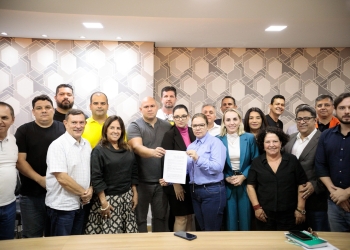 Abilio se reúne com vereadores e anuncia envio de projeto de auxílio às vítimas de enchente nesta terça