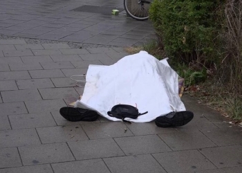 Prestador de serviços sociais é encontrado morto em praça publica após receber descarga elétrica