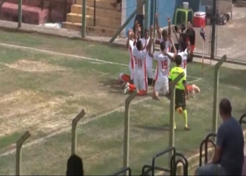 Dom Bosco leva três gols em menos de 20 minutos e estreia com derrota na Copinha