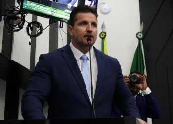 Vereador propõe CPI para investigar empresa de estacionamento rotativo em Cuiabá