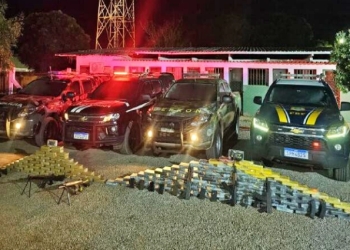 Cinco traficantes são presos transportando 180 tabletes de drogas e seis fuzis em MT