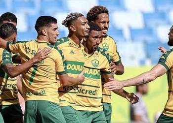 Cuiabá atropela o Nova Mutum na Arena Pantanal e cola nos líderes do Estadual